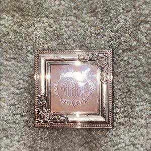 Pretty vulgar bronzer